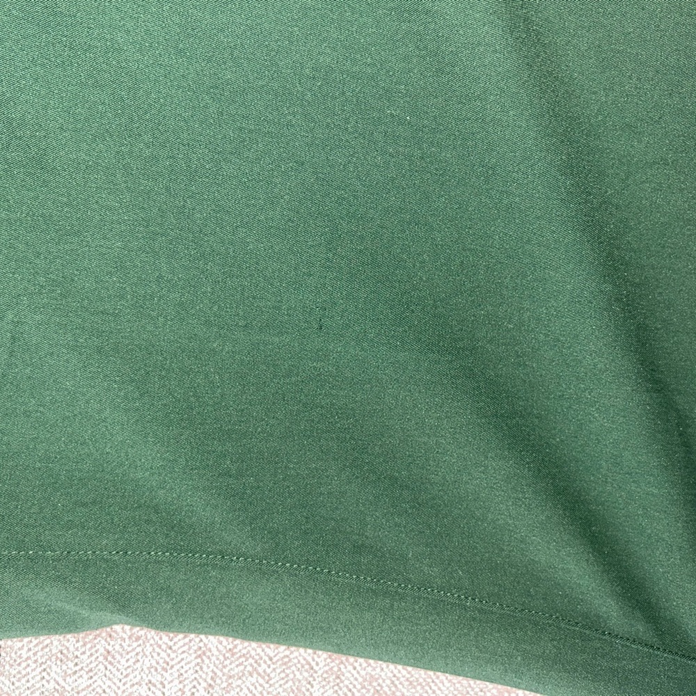 Fabletics Forest Green Scrub Set - Picture 2 of 4